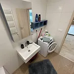 Modern Aparment In Moruse Compex With Free Parking * Братислава