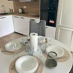Modern Aparment In Moruse Compex With Free Parking Апартаменти *