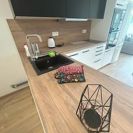 Modern Aparment In Moruse Compex With Free Parking 公寓 *