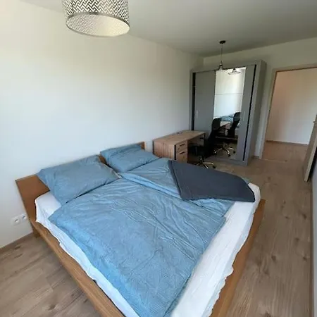 Apartment Modern Aparment In Moruse Compex With Free Parking Bratislava